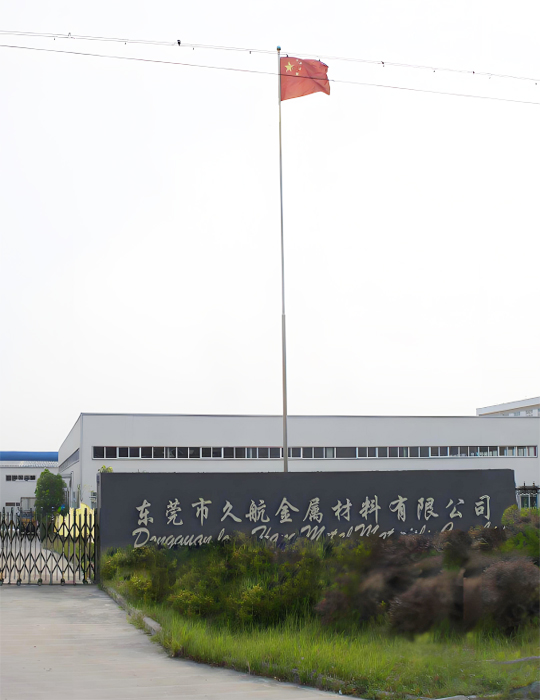 潔臣士科邁柯洗地機，走進車間，領略工業場景清潔利器